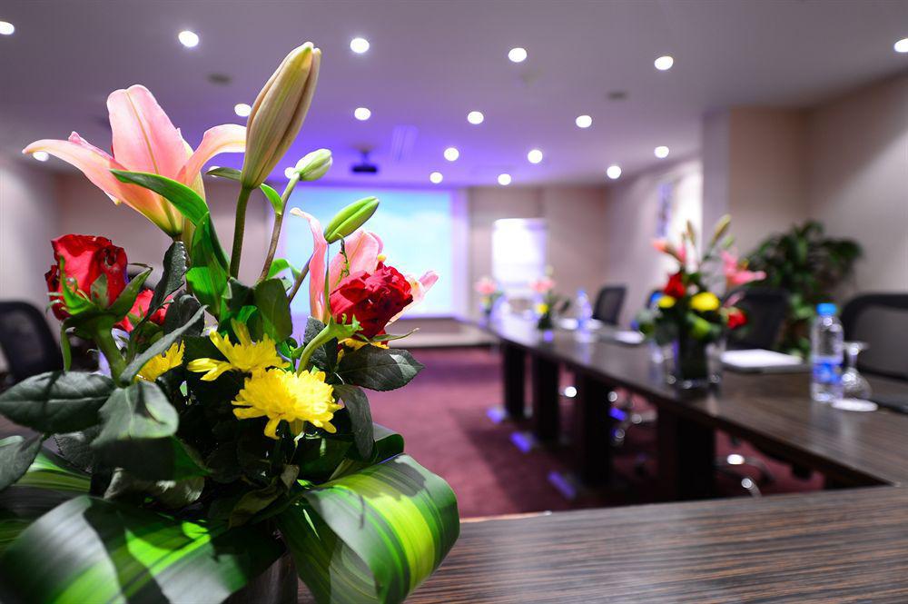 Obaer Hotel Rijád Kültér fotó