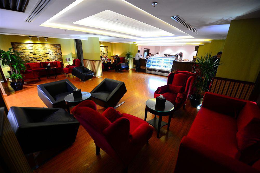 Obaer Hotel Rijád Kültér fotó